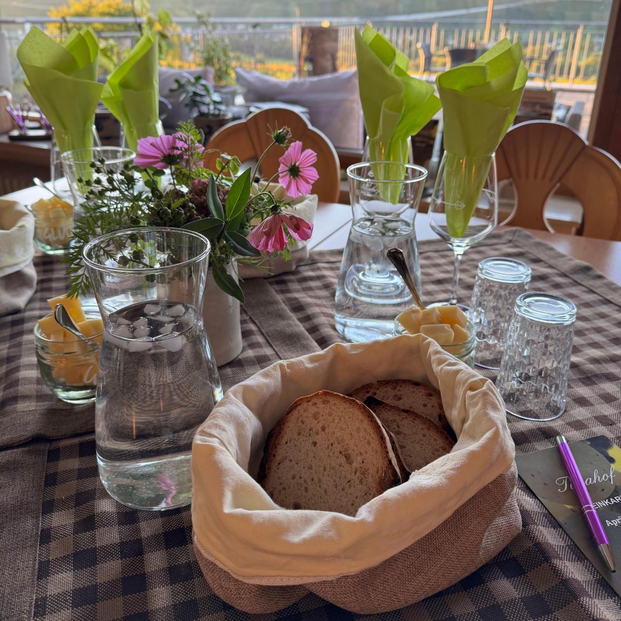 Weingut Tiliahof Bed & Breakfast Brauneberg Exterior photo